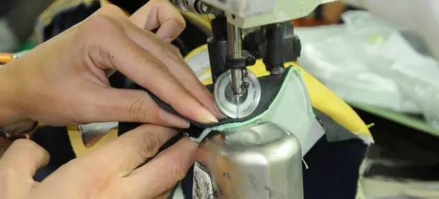 皮鞋制作全过程手工,揭秘手工皮鞋定制的制作流程