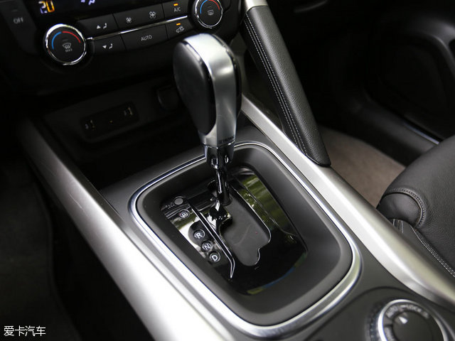 不看颜值靠性能的车,16年雷诺科雷嘉四驱评测