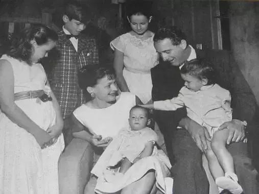 盘点那些一鸣惊人的钢琴演奏,精妙绝伦钢琴演奏会