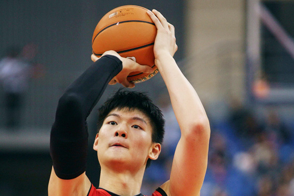 中国篮坛十大事件,中国篮坛受伤的知名队员