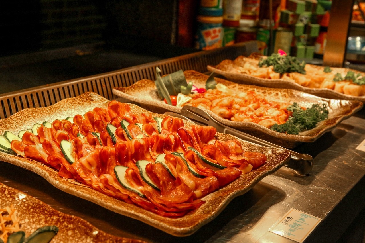 连大螃蟹都不限量!想吃多少吃多少!给这家自助餐厅跪了!