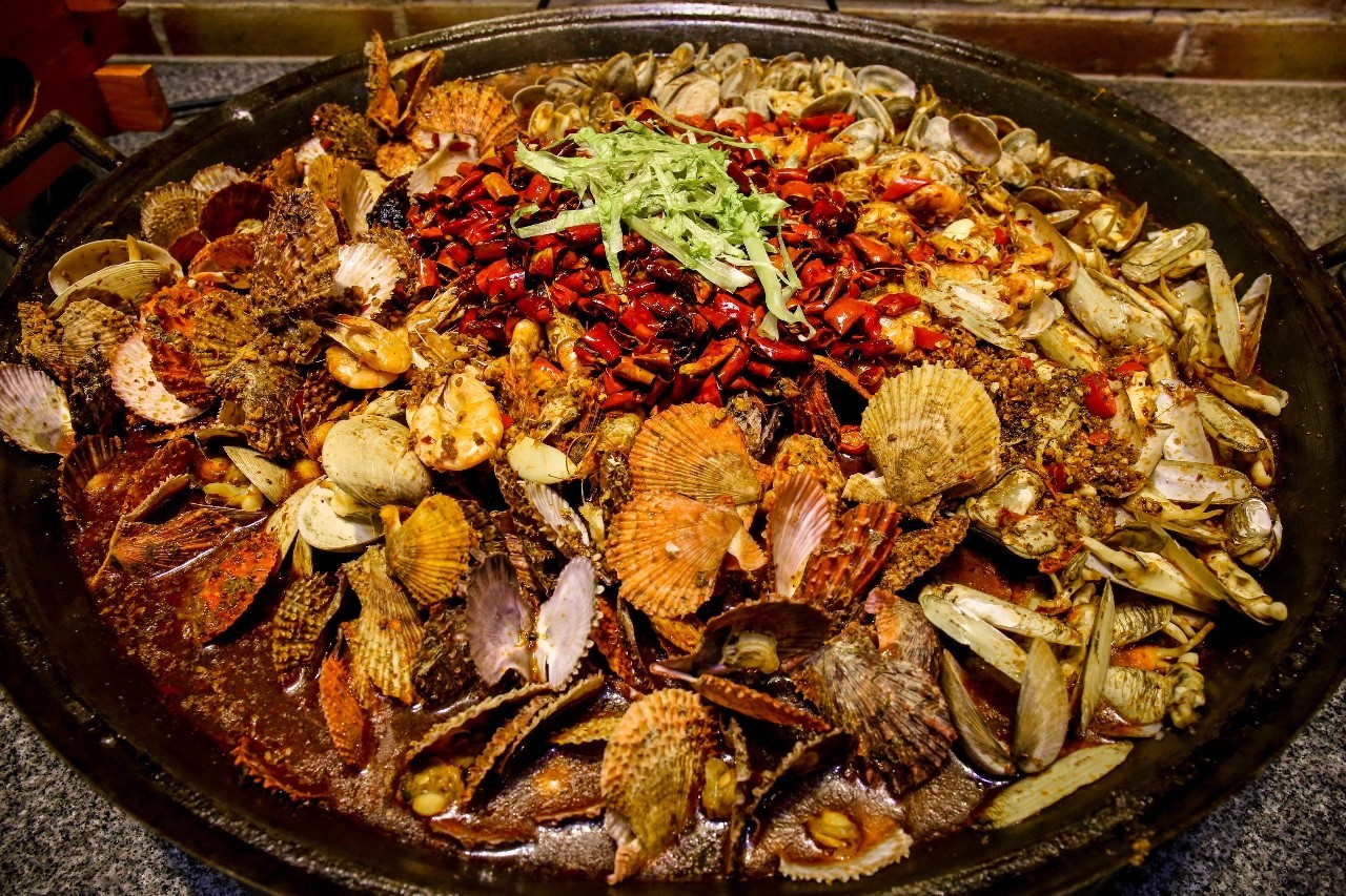 连大螃蟹都不限量!想吃多少吃多少!给这家自助餐厅跪了!