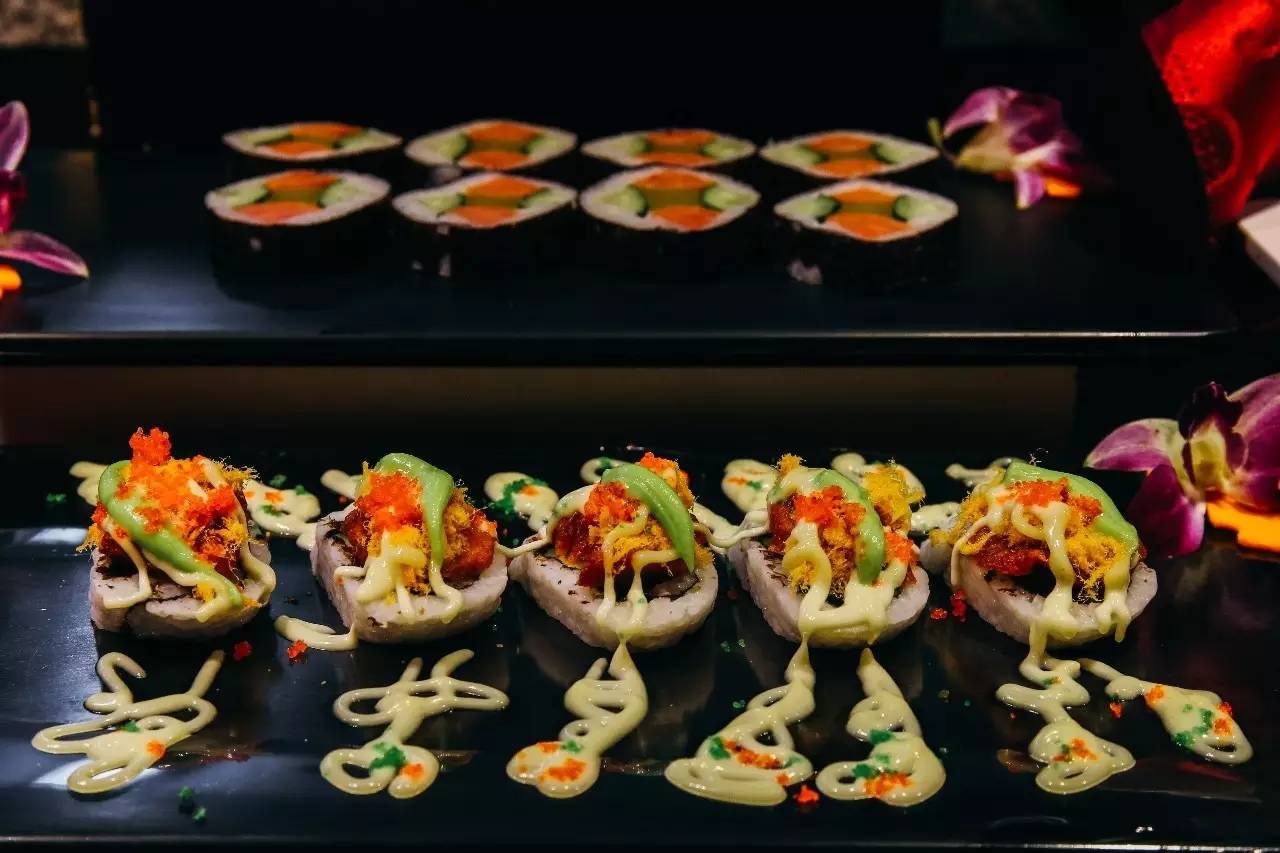 连大螃蟹都不限量!想吃多少吃多少!给这家自助餐厅跪了!