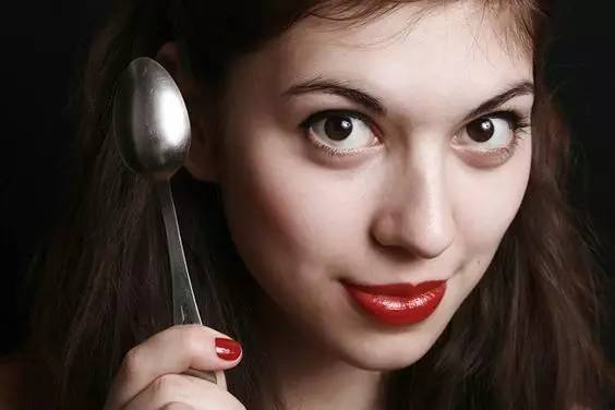 紧致脸部最好的方法去眼袋,提拉眼袋瘦脸最有效的神器