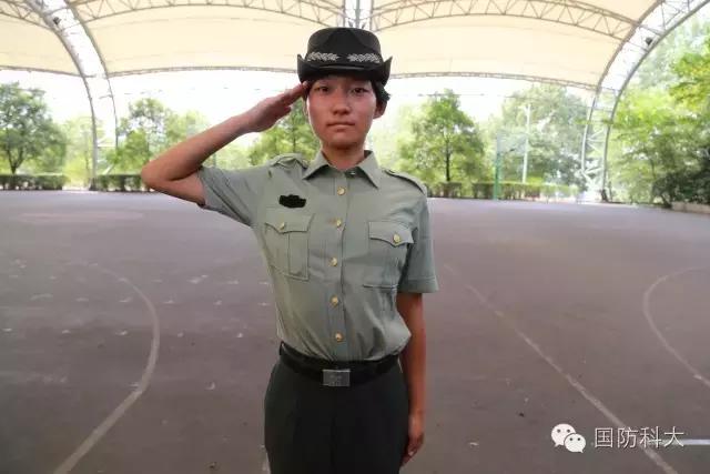 萌漫话女兵，女学霸的从军梦缘来如此