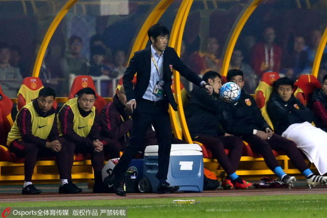 球迷高喊哈姆下课原声,球迷高喊下课