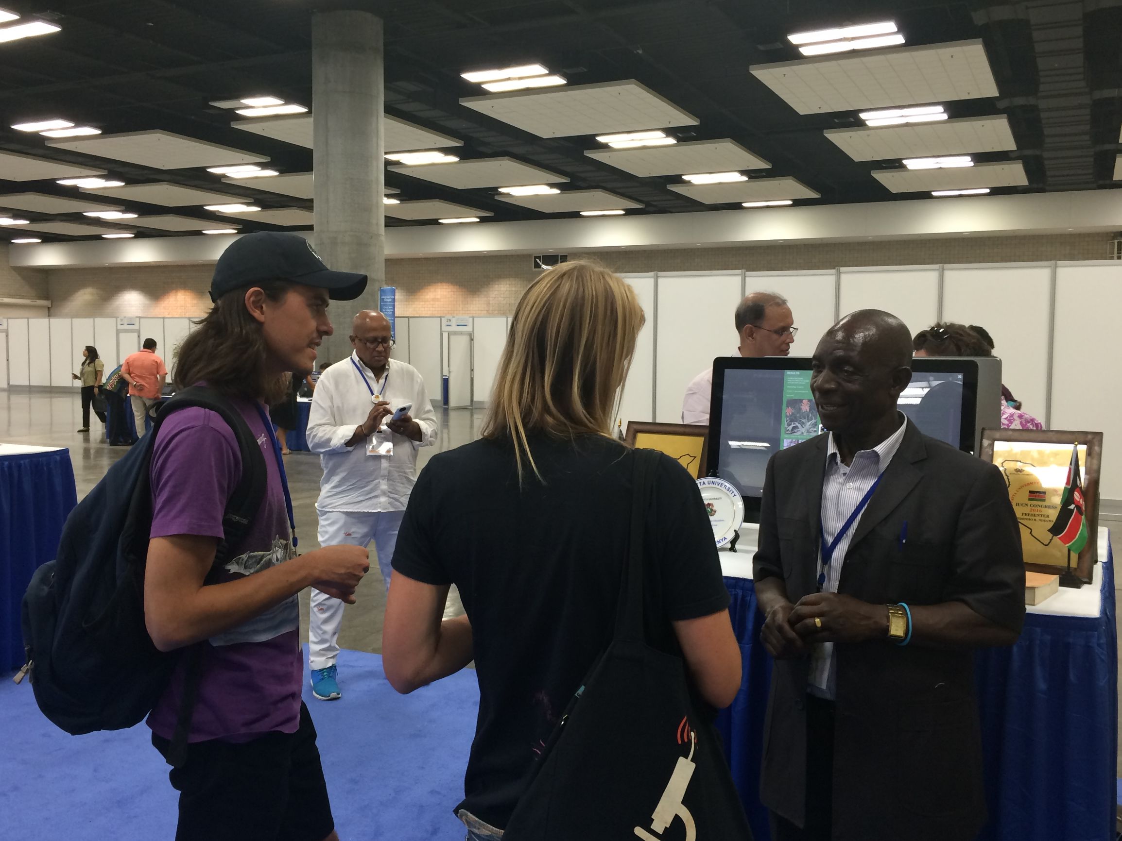 公益报道​|从肯尼亚山脉的草药到越南丛林的穿山甲