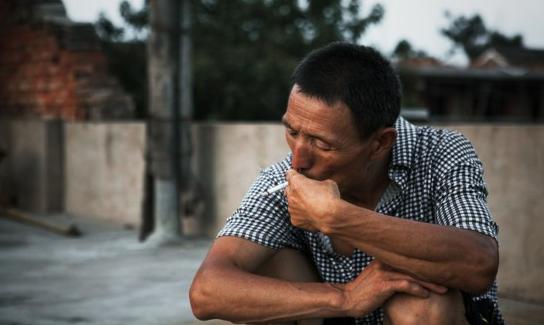 女朋友问烟重要还是我重要,女朋友说烟和自己选一个怎么回答