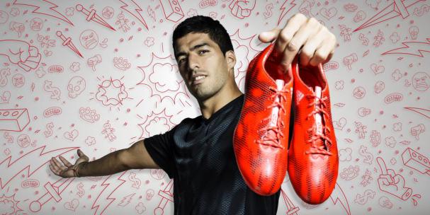 苏亚雷斯效力巴萨时球鞋,苏亚雷斯签约过的球鞋