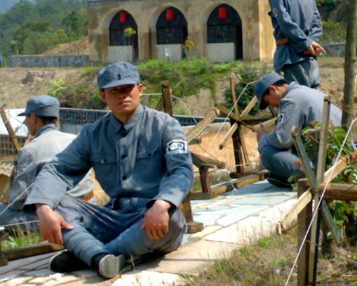 横店跑龙套路,横店龙套悲惨生活