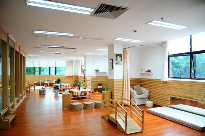 蒙台梭利幼儿园蒙氏教育特色,国内真正的蒙台梭利幼儿园