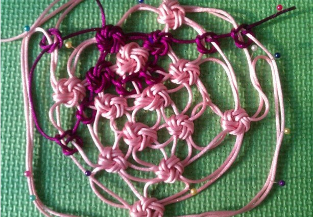 中国结制作简单又好看,中国结编法教程绣球结