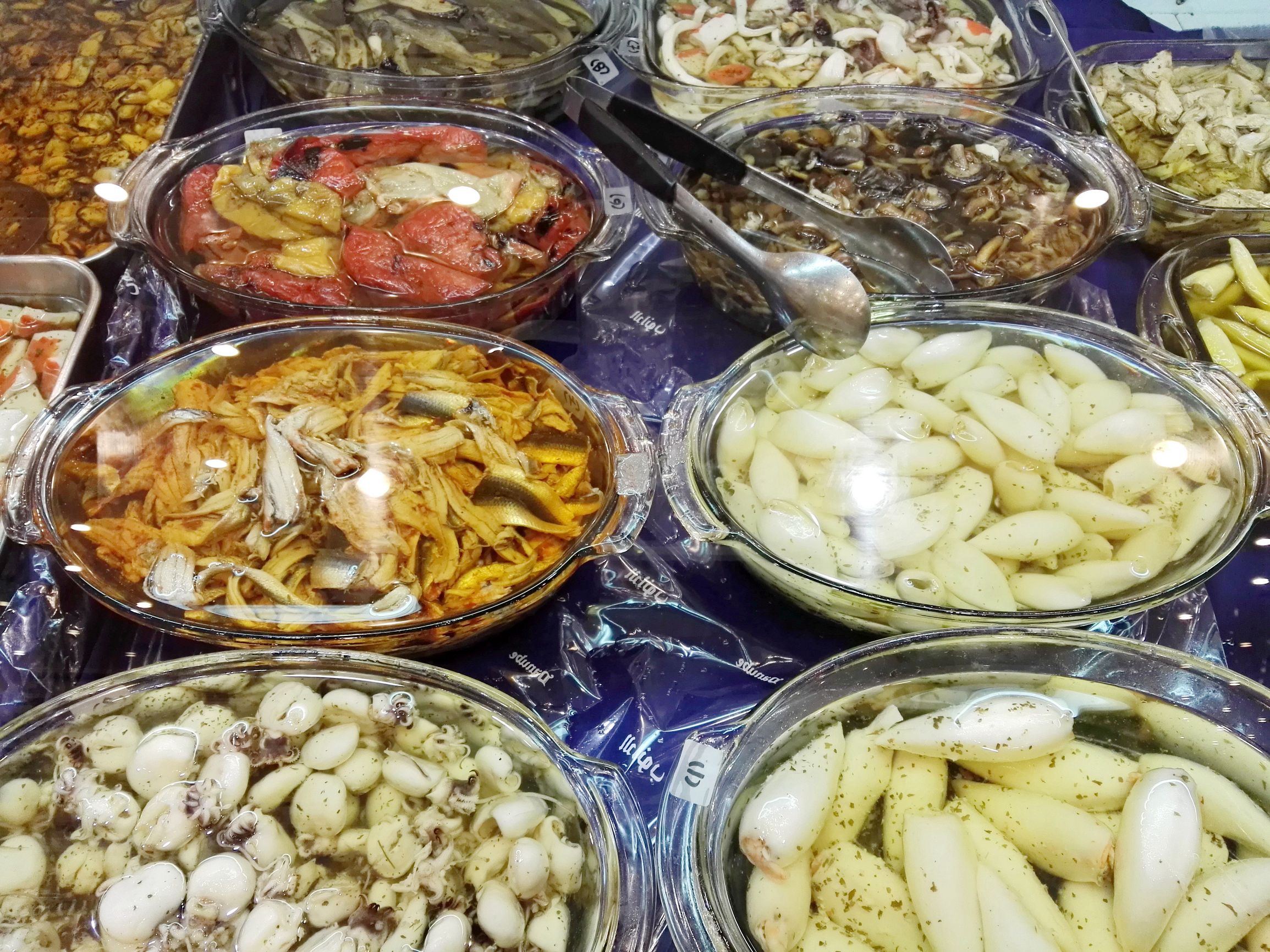 沙特阿拉伯的超市,最爱聘请男收银员