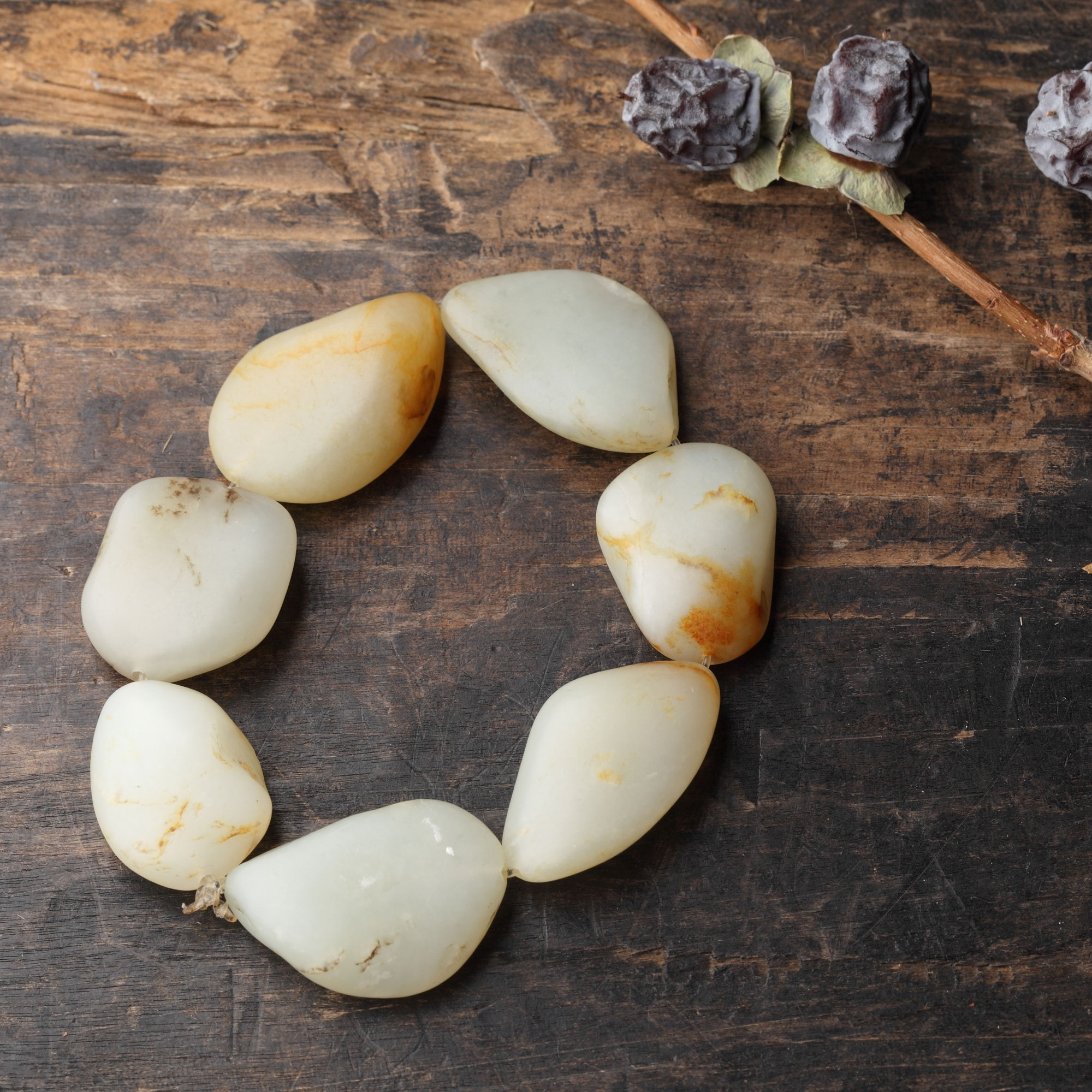 怎么识别和田玉原石真假,如何识别真的和田玉石