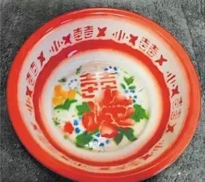 抖腿不是病,只因儿时一不小心见过洗脸盆