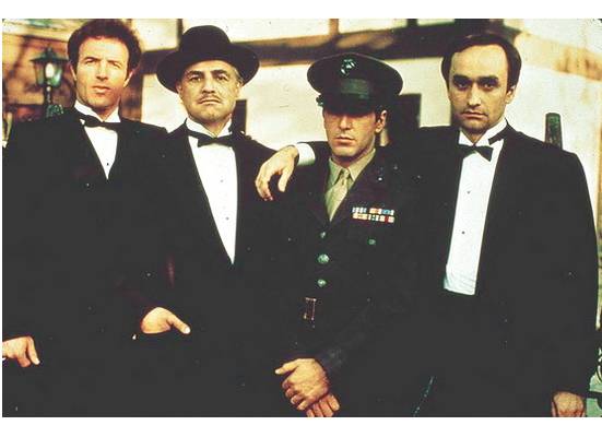 这就是为什么我更愿意再回头玩一遍《*手党黑**2》