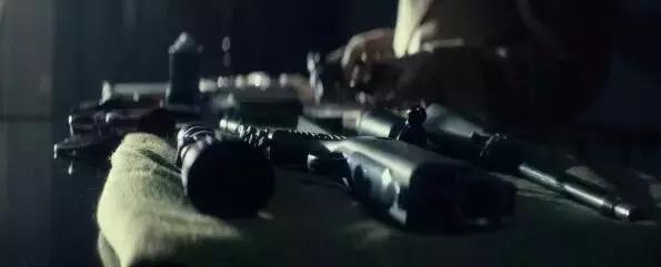 战术美学｜《疾速追杀》的“枪械世界”