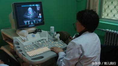 肚脐眼突出有怀女孩的吗,肚脐眼凸起就是怀的儿子