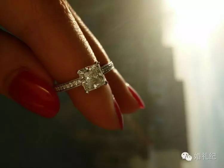 异形钻好看难升值？有新娘心水Baby水滴形靓钻不敢下单