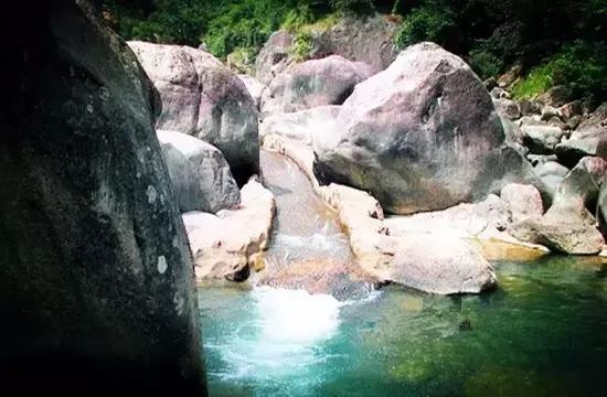 甘肃夏季适合泡天然温泉的地方,甘肃十大温泉景点介绍