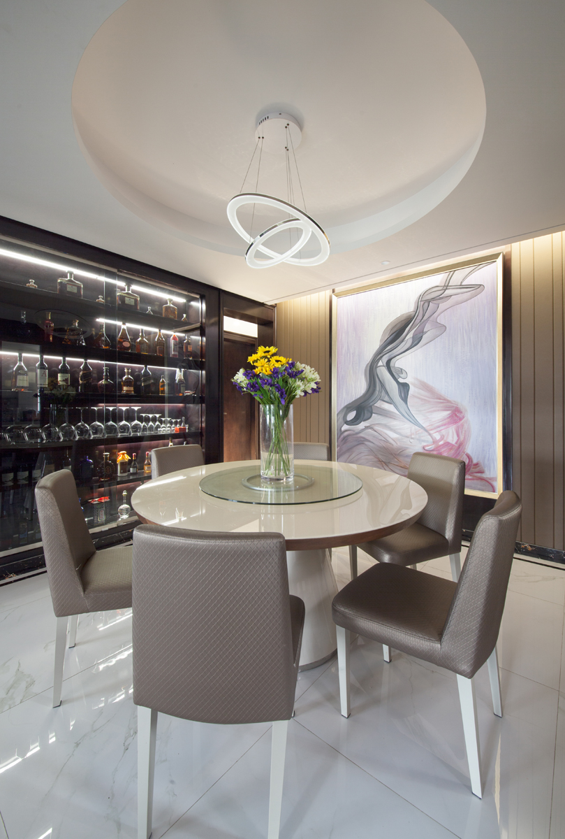 时尚生活家杂志,简约杂志风格