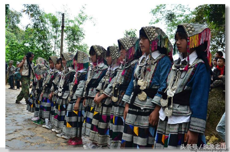 云南有个神秘的民族,云南深山里的原始部落女人