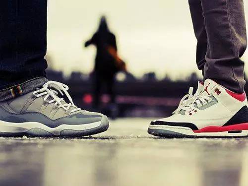 教你如何有逼格地秀恩爱，单身狗都哭了！