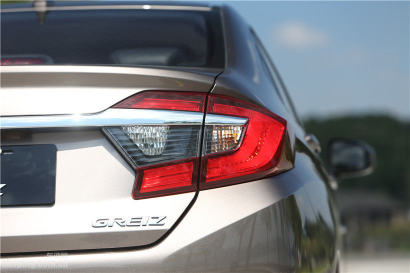 师出同门之争,师出同门却各有高招