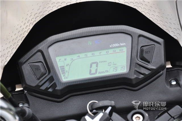 力帆kps150和kpt150区别,力帆kps150和春风150