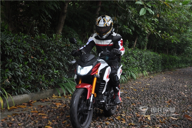 力帆kps150和kpt150区别,力帆kps150和春风150