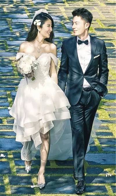 今年结婚的女星婚礼喜欢什么发型？刘诗诗陈妍希钟爱中分，林心如和张歆艺想到一起去了~