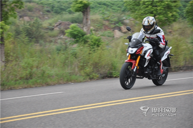 力帆kps150和kpt150区别,力帆kps150和春风150