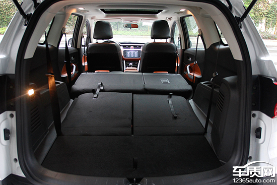 好开实用还不贵试驾北汽幻速S3L1.5L