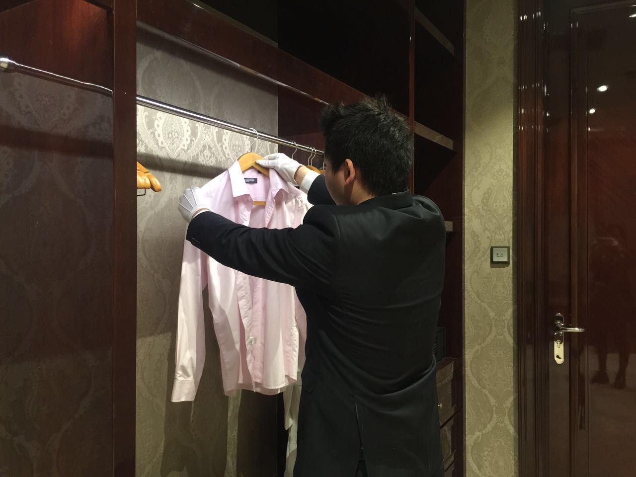 睡了它!让成都追星族咬牙切齿的8888套房!