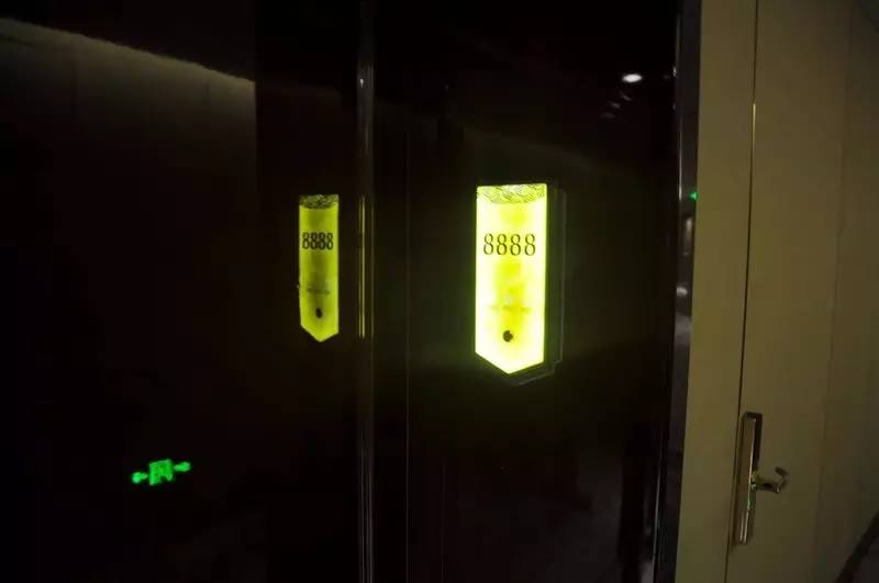 睡了它!让成都追星族咬牙切齿的8888套房!