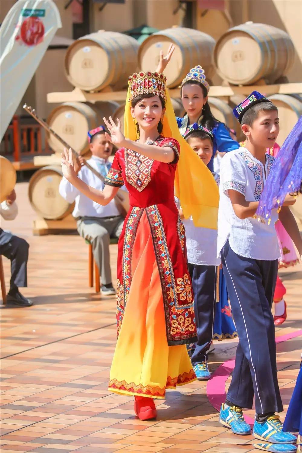 屏蔽宫心计、绯闻、炒作的暖综艺《我们来了》,如何成为女性社交指南