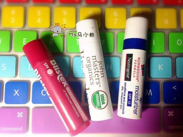 超级适合学生党的水润颜色唇膏,秋季润唇变色唇膏哪款最好使