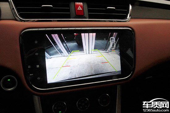 好开实用还不贵试驾北汽幻速S3L1.5L