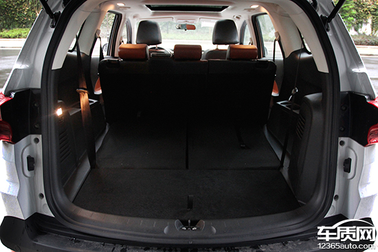 好开实用还不贵试驾北汽幻速S3L1.5L