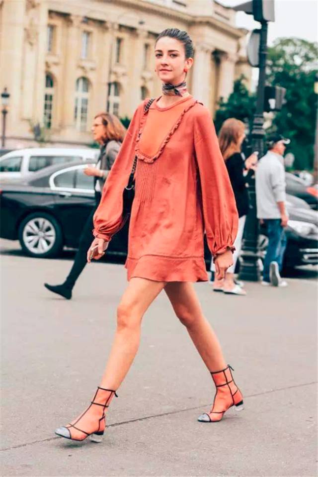 石原里美明星同款丝巾系法,石原里美用丝巾扎头发