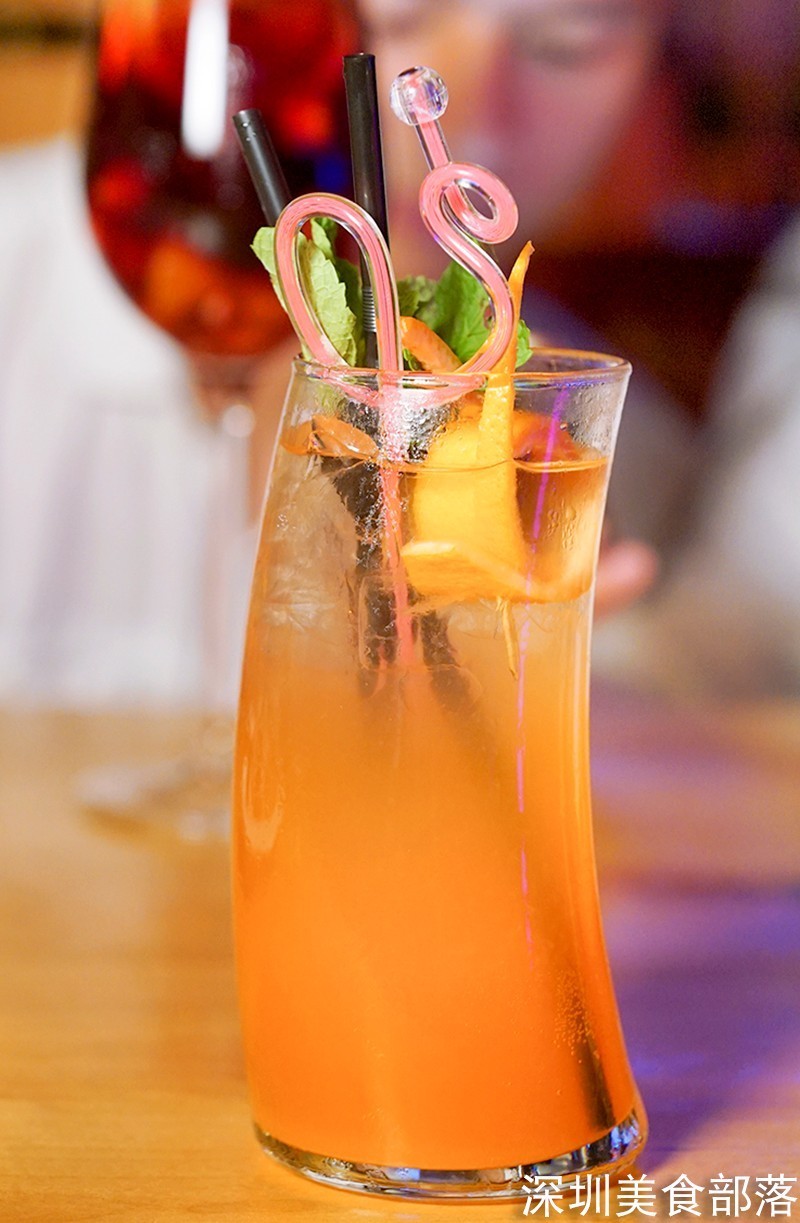 这家店，凭什么7点就能坐满，直到凌晨1点还有人舍不得走