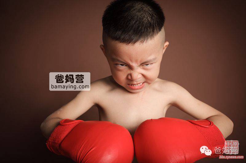 孩子喜欢打人和哭怎么办,打人的孩子怎么教育