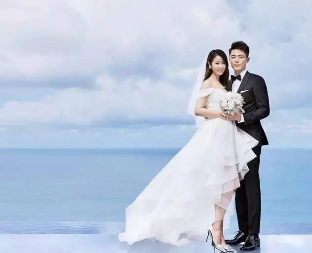 今年结婚的女星婚礼喜欢什么发型？刘诗诗陈妍希钟爱中分，林心如和张歆艺想到一起去了~