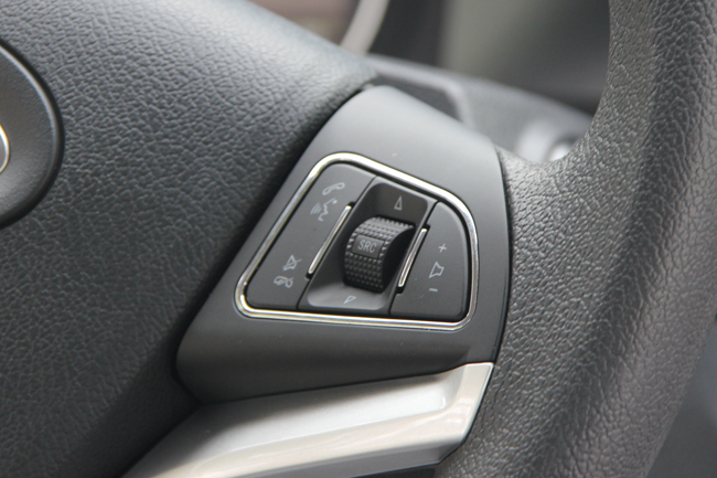 实用派不失商务范儿试驾江淮瑞风M42.0L