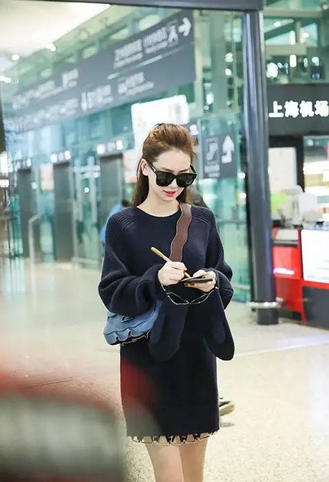 倪妮菱格棉服穿搭,杨幂倪妮新中式穿搭