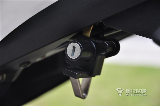 力帆kps150和kpt150区别,力帆kps150和春风150