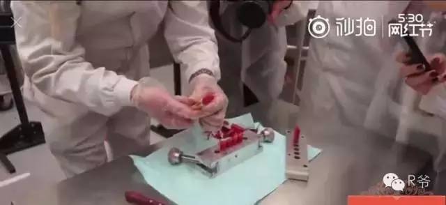 ysl圣诞限定口红值得入手,ysl圣诞限量黑管09