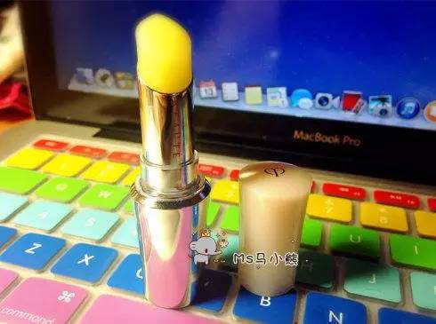 超级适合学生党的水润颜色唇膏,秋季润唇变色唇膏哪款最好使