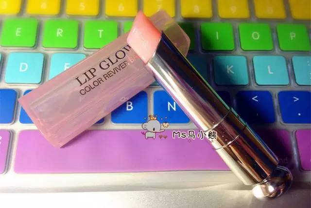 超级适合学生党的水润颜色唇膏,秋季润唇变色唇膏哪款最好使