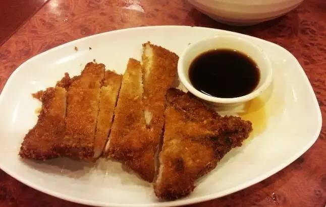 在东北人不是什么都能蘸酱,在东北什么都可以蘸酱